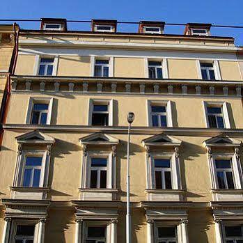 Easy Journey 3* Prague