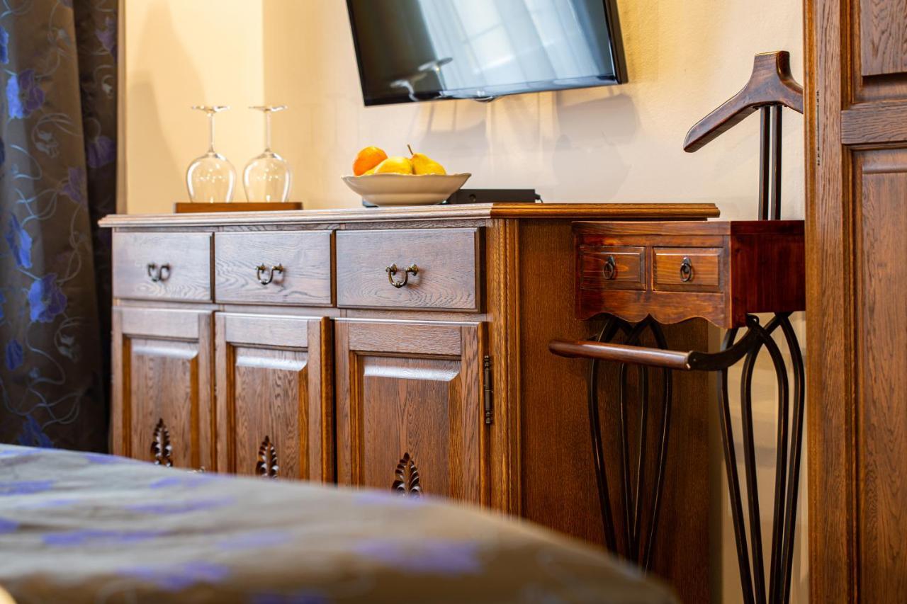 Hotel U Cerneho Orla 4*