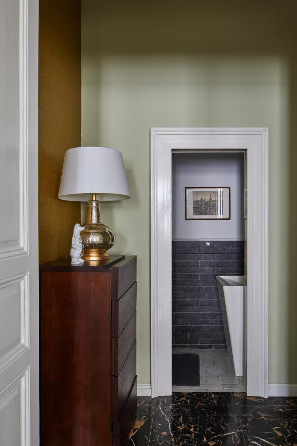 Homey In Lesser Town By Days Apartment Prague