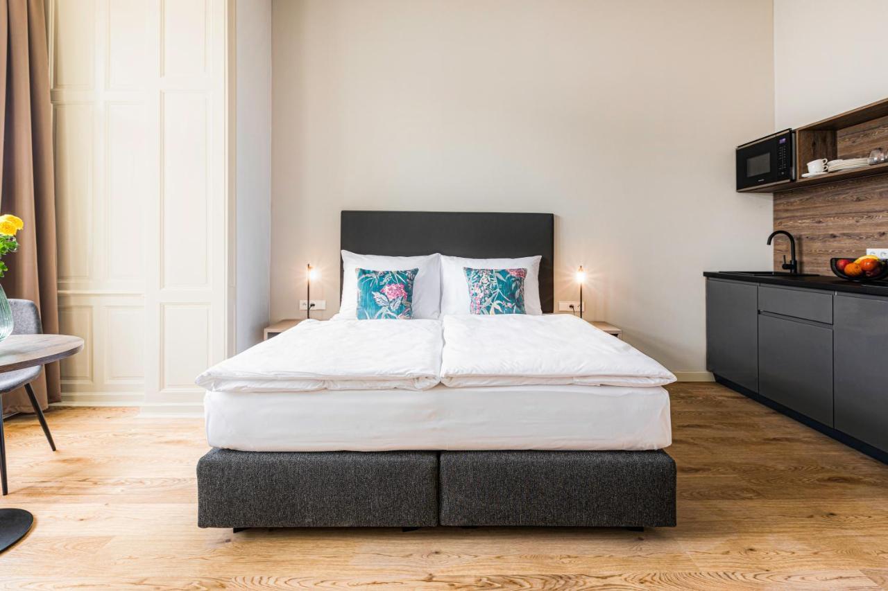 Franz By Zeitraum 4* Prague