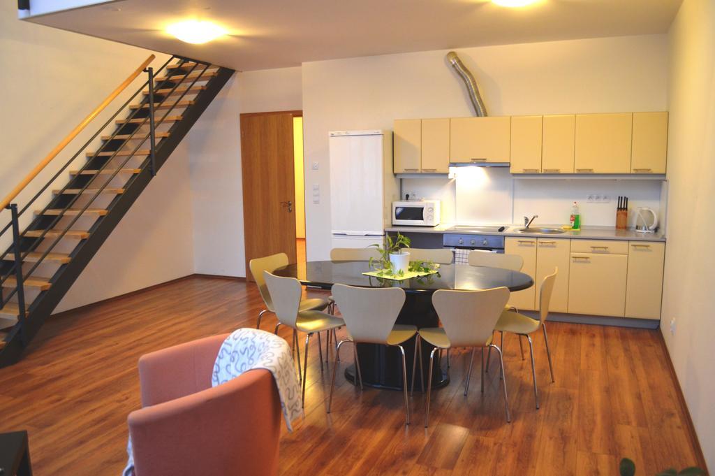Apartment 3d
