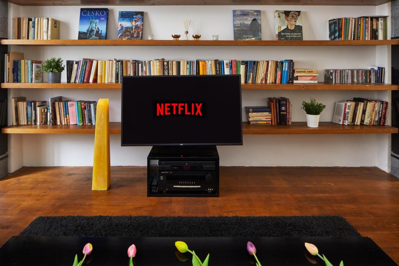 Days - 1bdr W Netflix - Zizkov Tower Prague