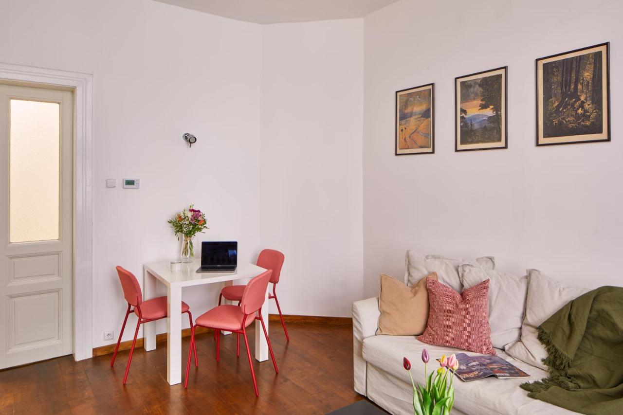 Days - 1bdr W Netflix - Zizkov Tower Appartement *