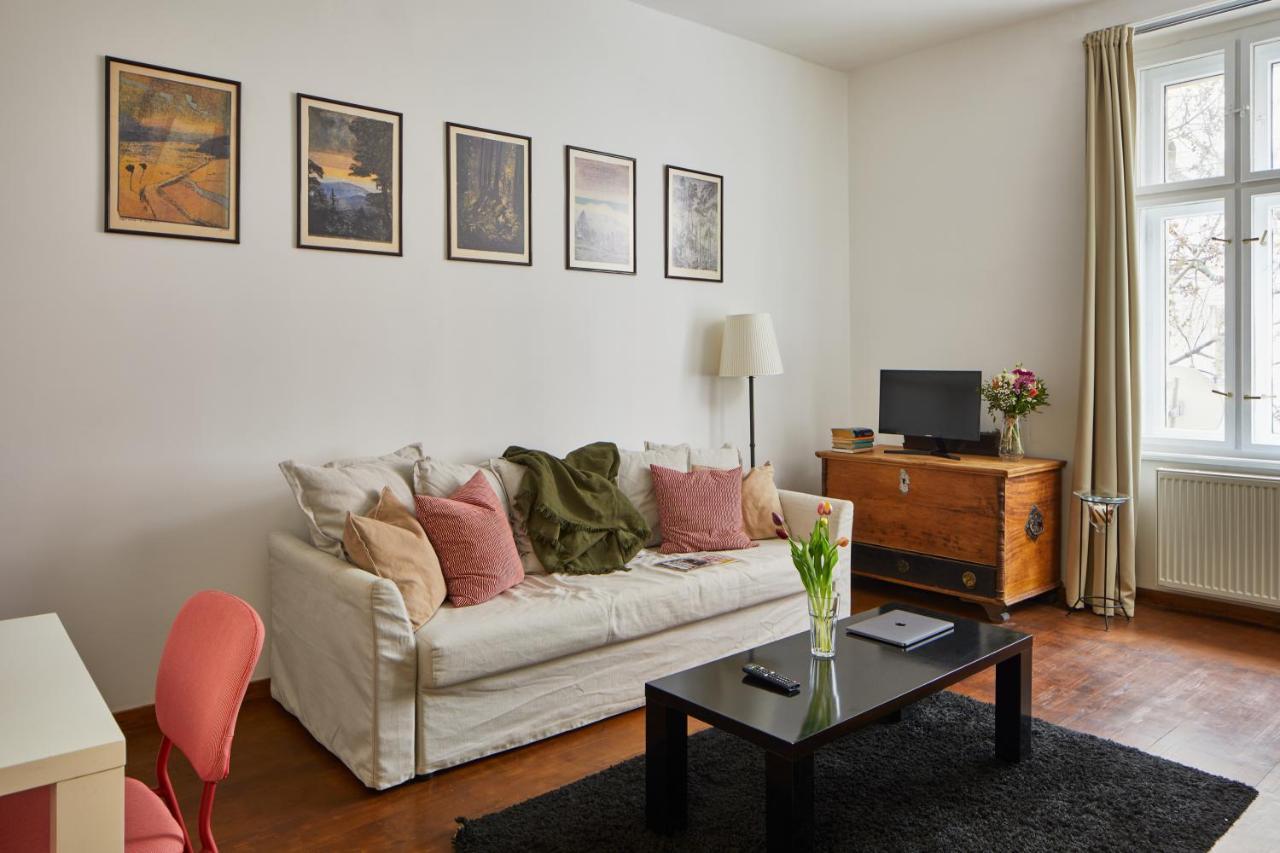 Days - 1bdr W Netflix - Zizkov Tower Appartement *