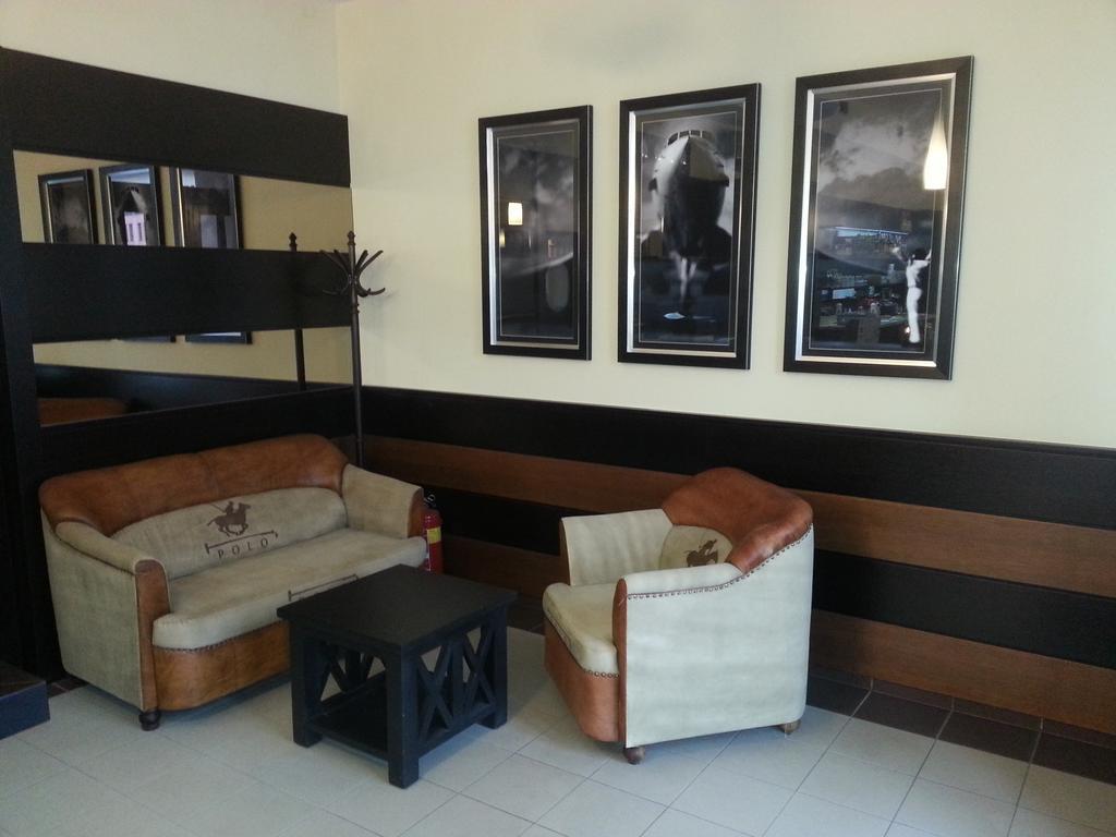 Bona Serva Hotel 3*