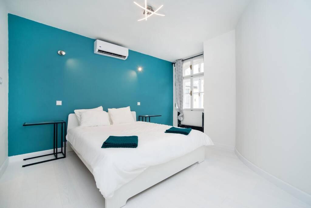 Old Town 1 Bedroom Oasis With Ac And Double Shower Prague