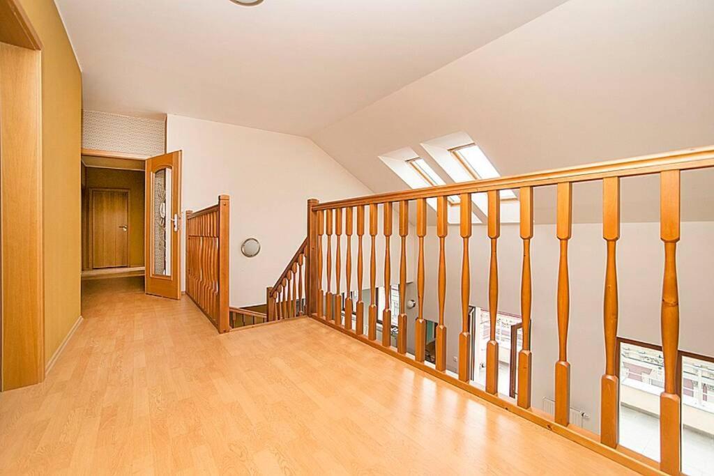Great Terrace In Big, Flat Daire Prag