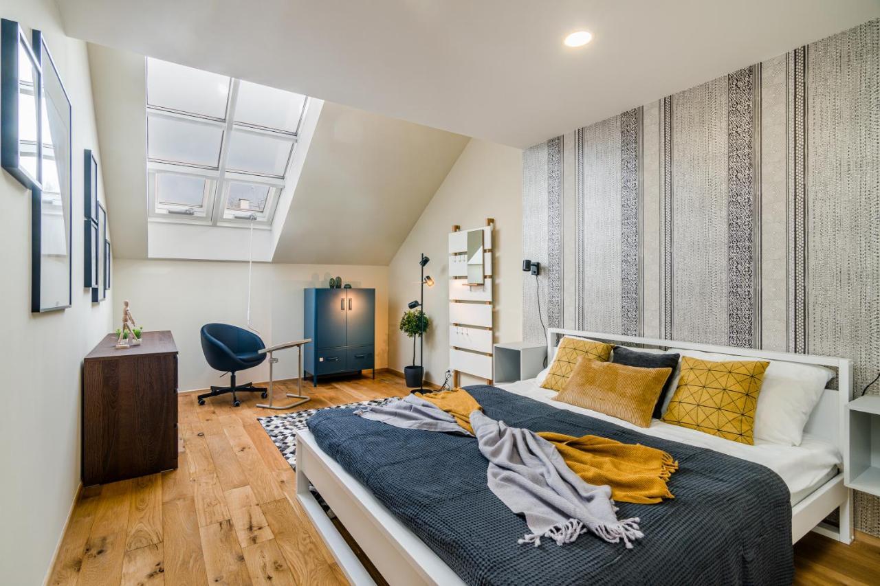Appartement Days - Premium Loft W Terrace - View - Netflix - Ac Prague