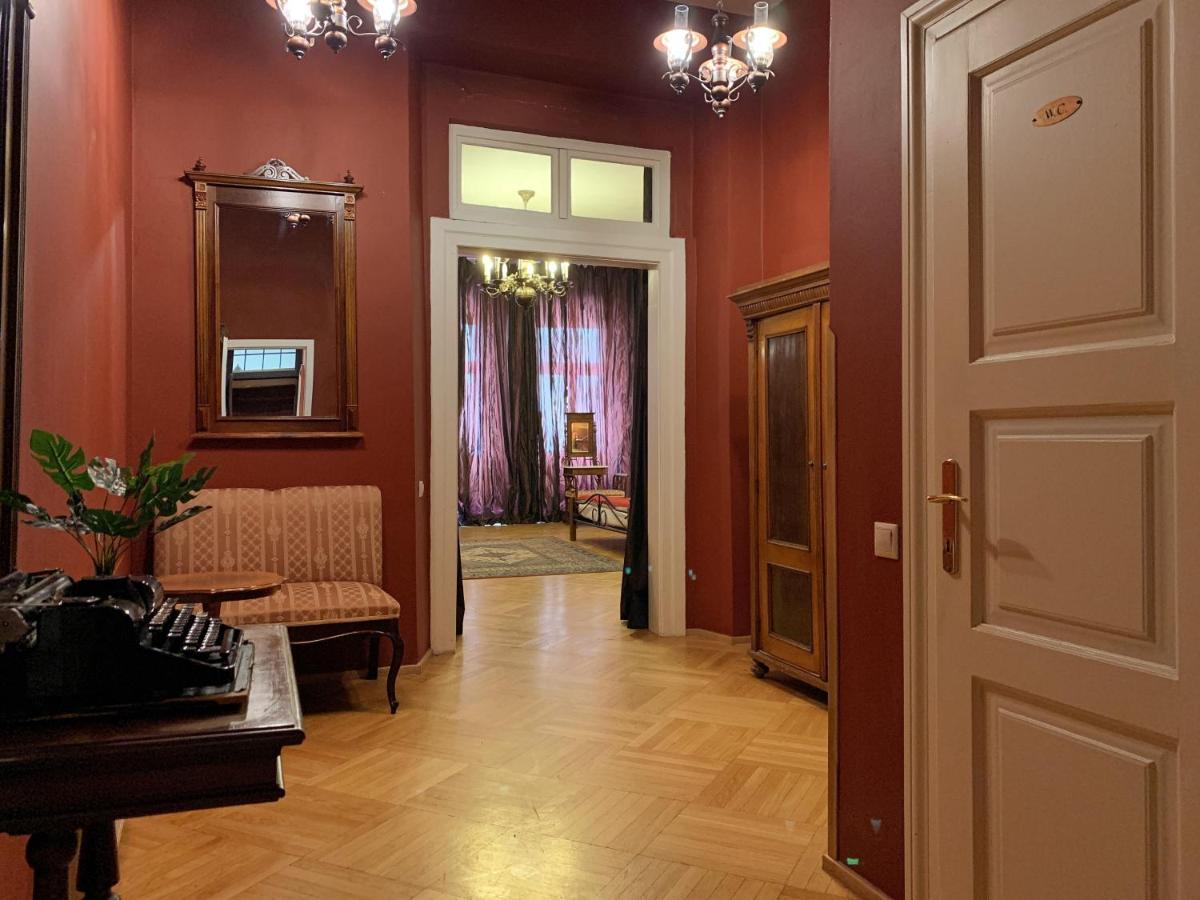 Small Luxury Palace Otel 4*