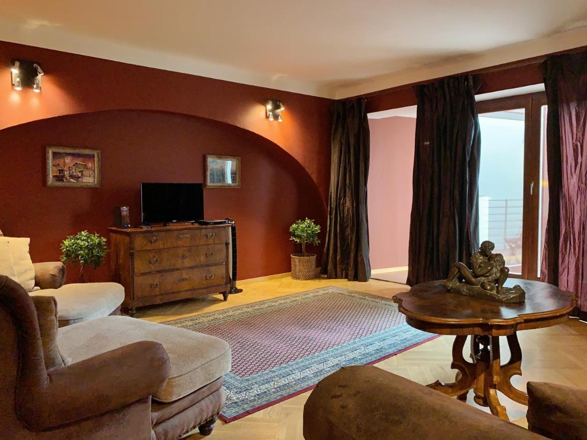 Small Luxury Palace Otel 4*