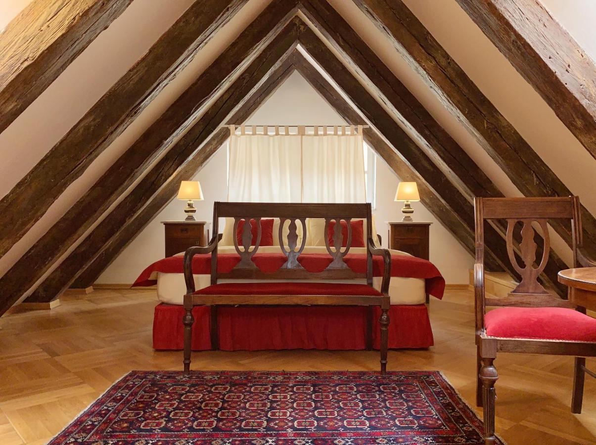 Small Luxury Palace Otel