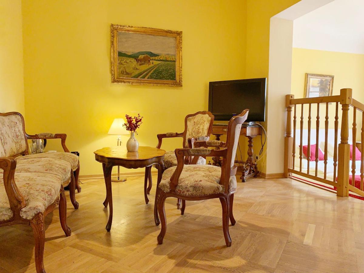 Small Luxury Palace Otel 4*
