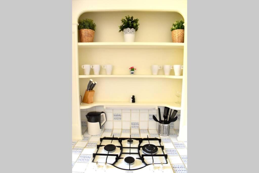 Apartment Airstay : Deluxe Old Town