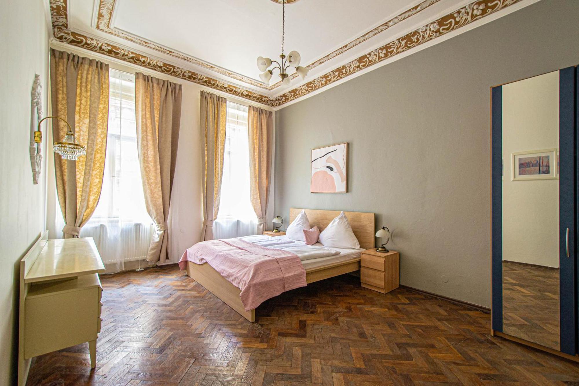 Apartment For Celebrations Spacious 3bdr With Balcony