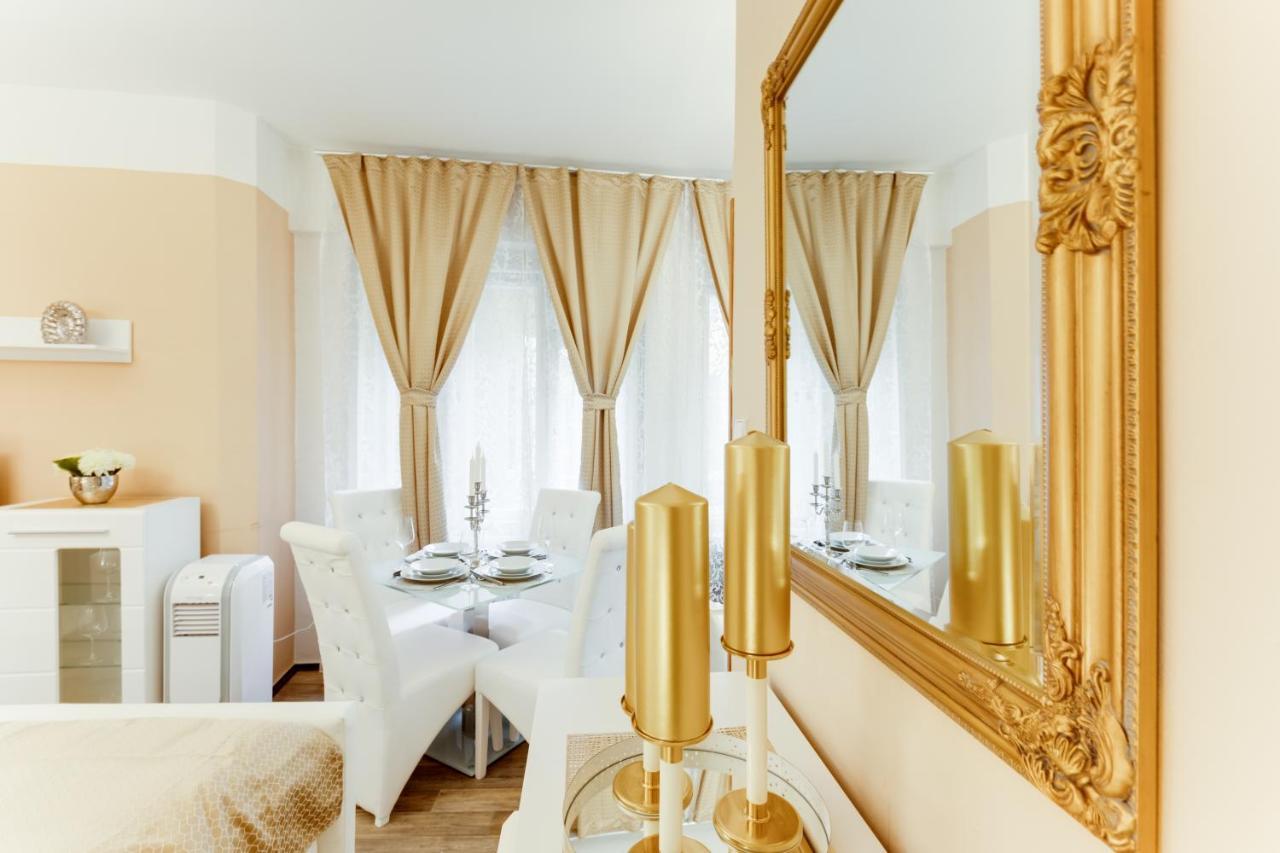 Apartment Wenceslass Square Luxury Prague