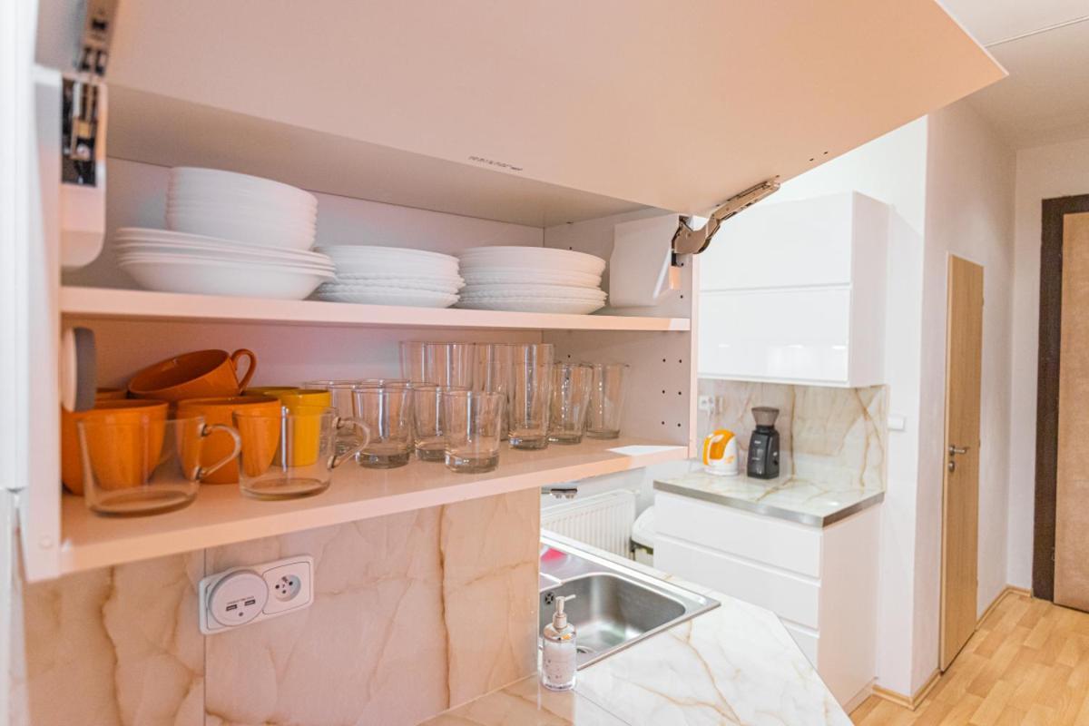 Apartment Jet Hottub - Washer&dryer - 12min Center - 160mbs Wifi Prague
