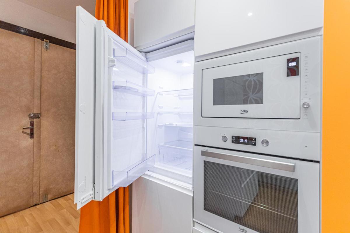 Apartment Jet Hottub - Washer&dryer - 12min Center - 160mbs Wifi Prague