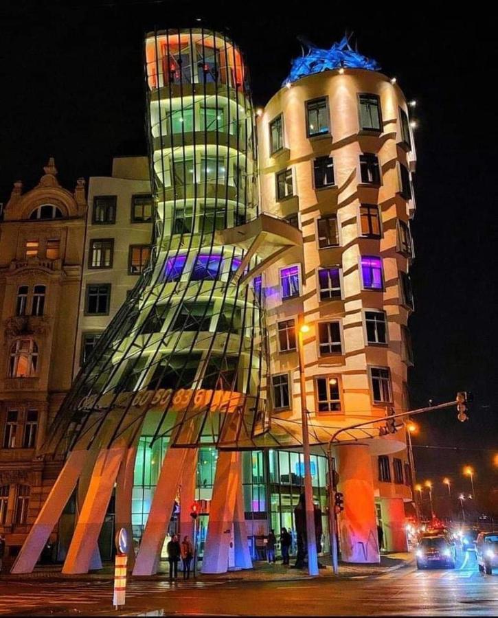 Lena * Praga