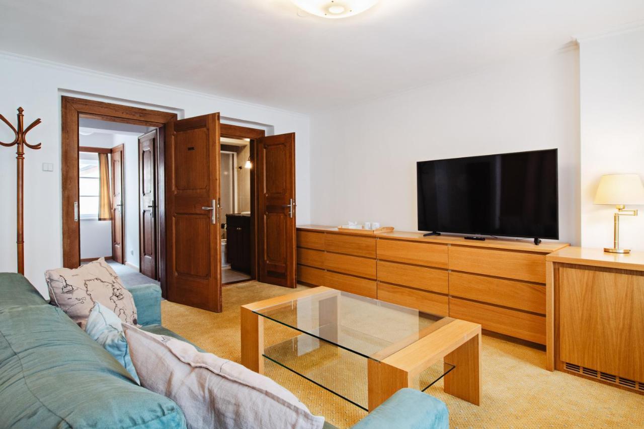 U Cerneho Medveda- At The Black Bear Apartment Prague