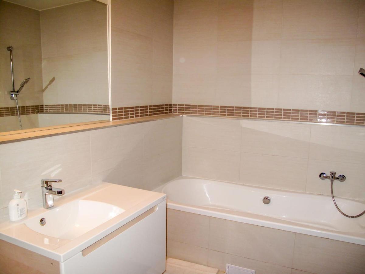 Reporyje By Interhome Prague
