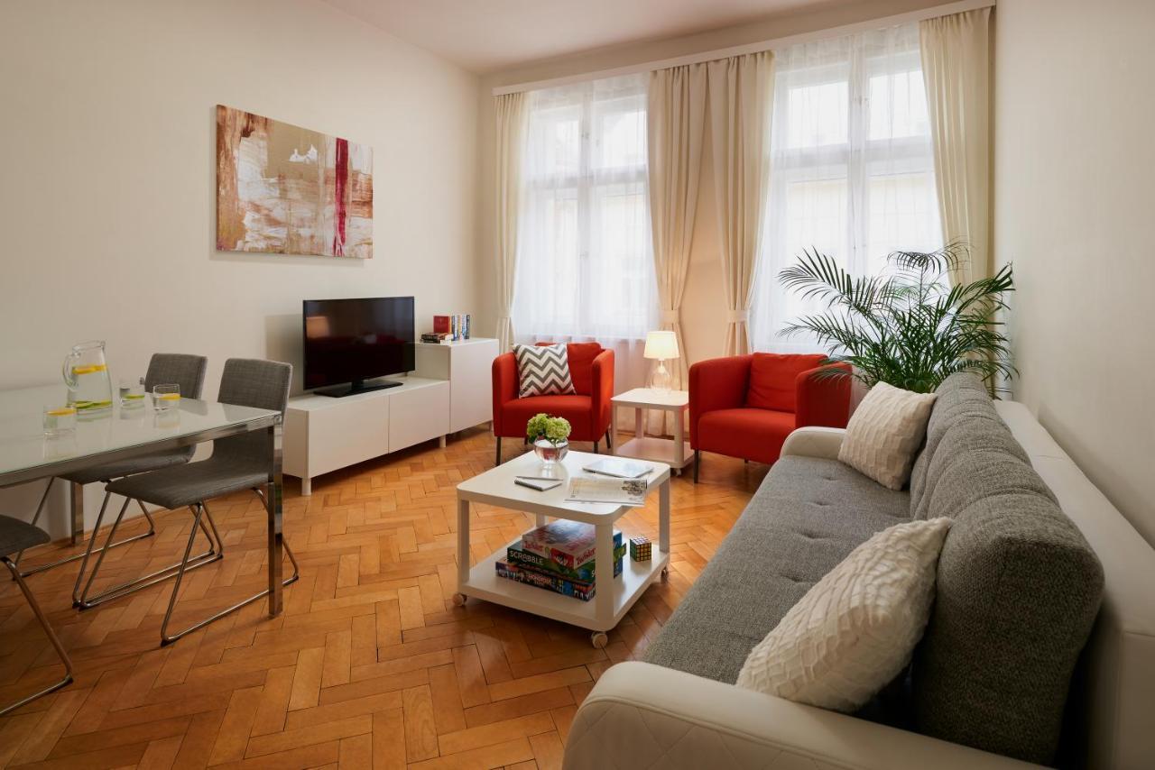 Aparthotel Vocelova 4*