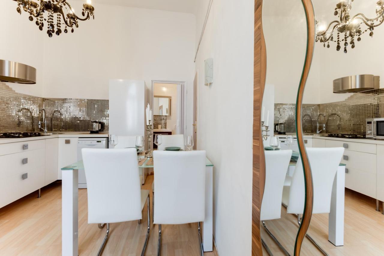 Old Town Royal With Giant Terrace Appartement Prague