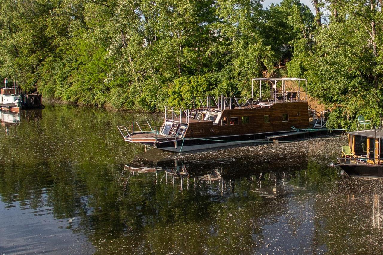 Bay Houseboats 3* Prague