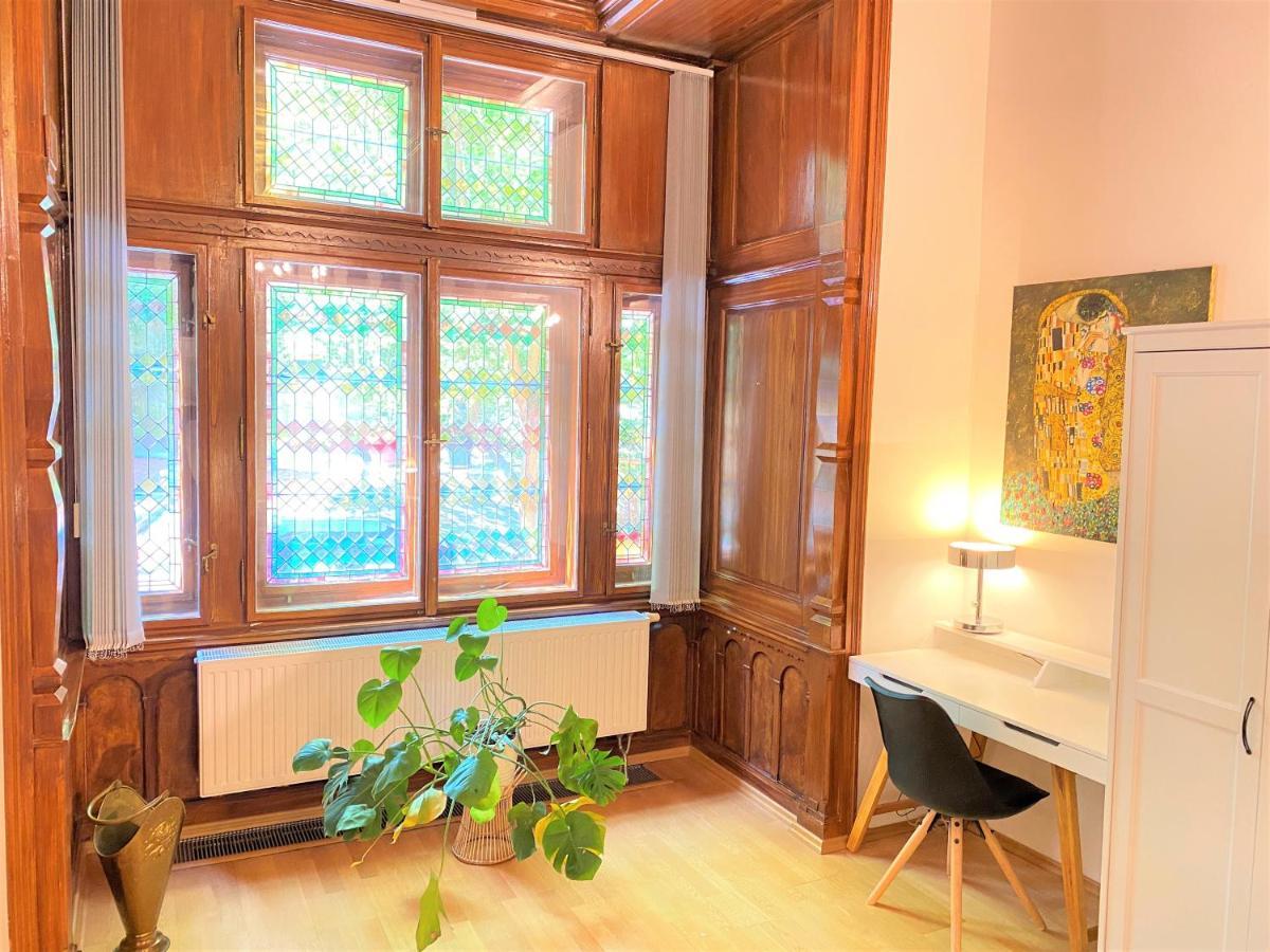 Black Eagle Appartement *