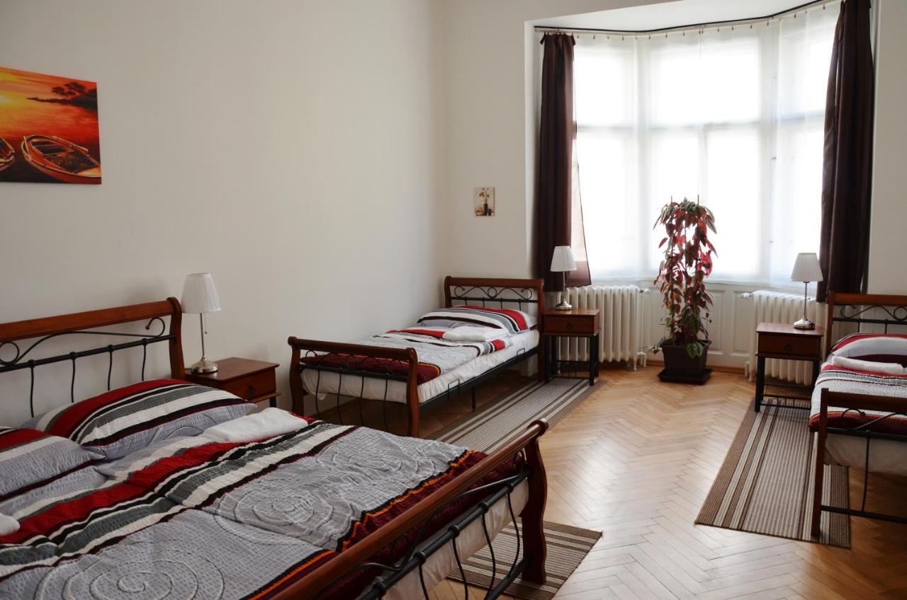 Apartment In The Heart Of *