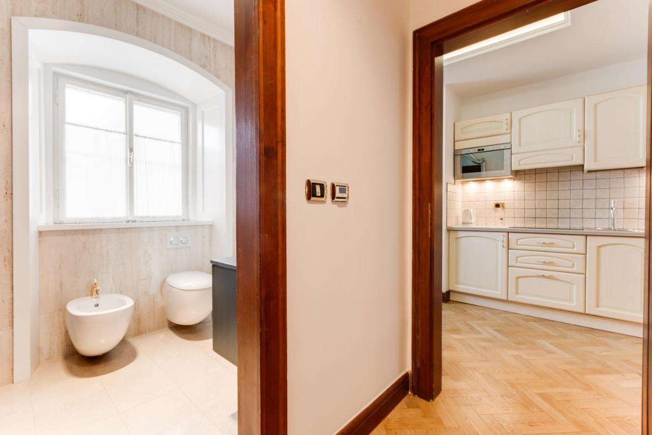 Apartment Charles Bridge Royal - Castle District Prague