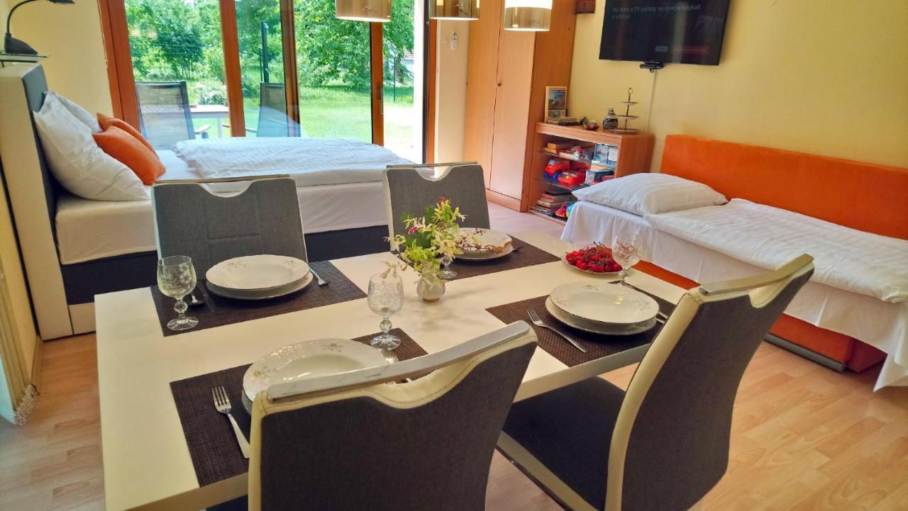 Appartement Lovely Apartment, Garden, Parking, Wifi, Netflix *