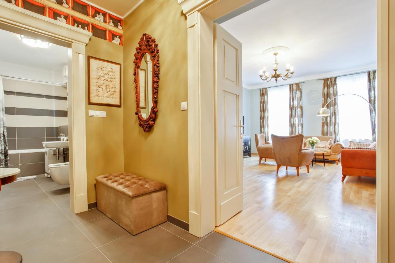 Newly Opened, Designer Opera Appartement