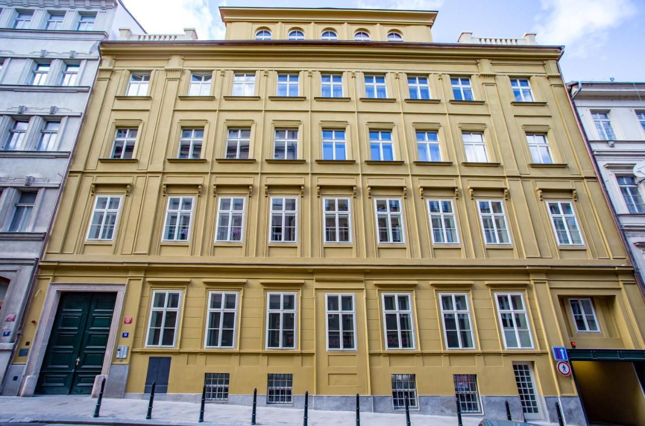 Newly Opened, Designer Opera Appartement