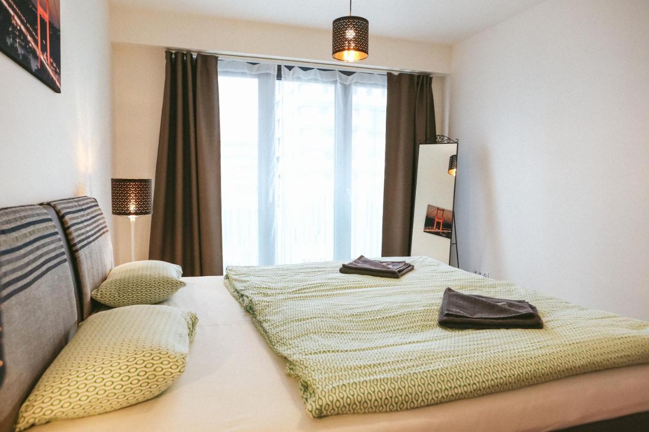 Sunny Apartment Prague