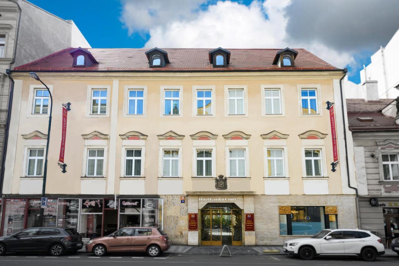 Hotel Garden Court 4*