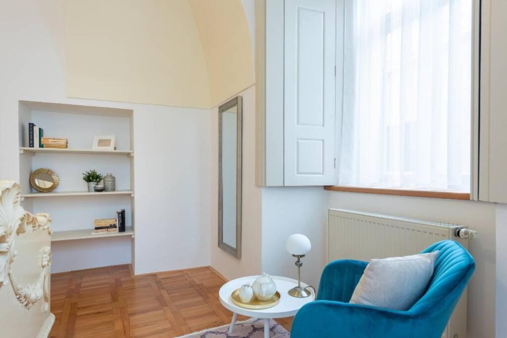 Daire Rose / Romantic & Cozy / City Center