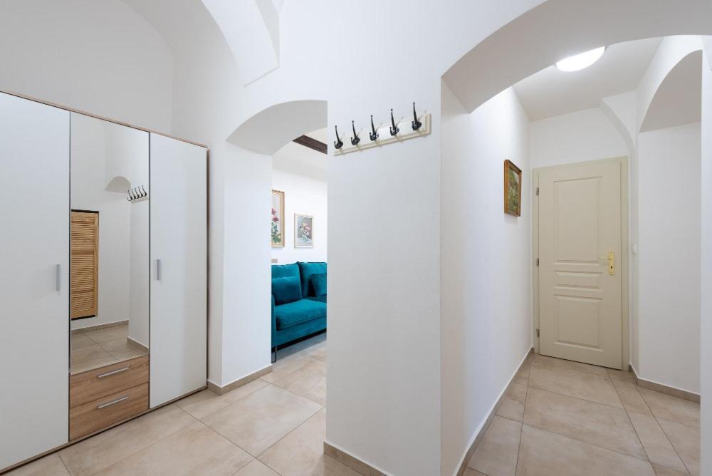 Rose / Romantic & Cozy / City Center Daire
