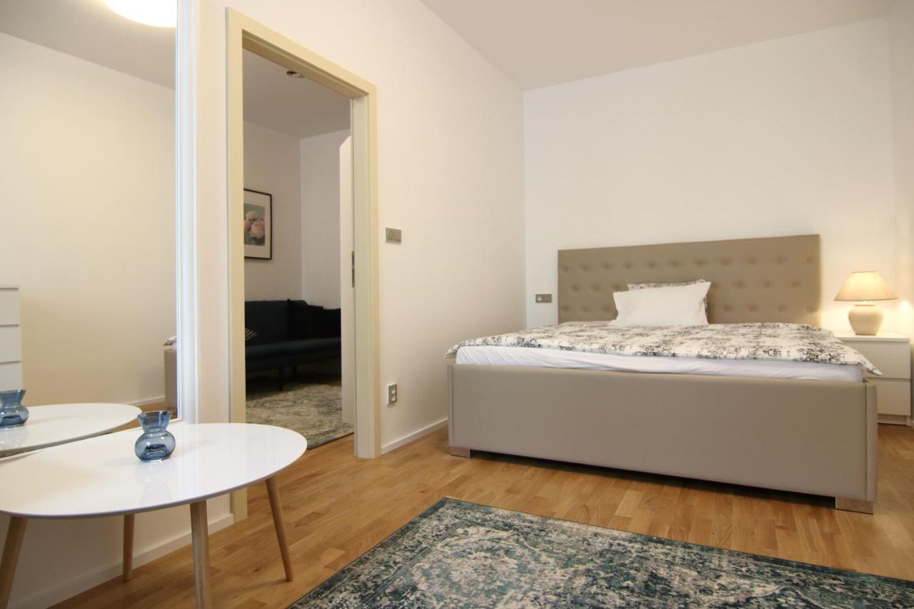 Expat House Ii