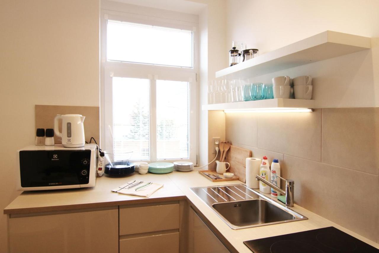 Expat House Ii