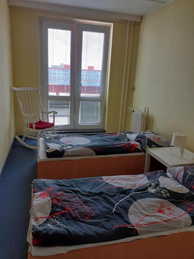 Km House Cerny Most