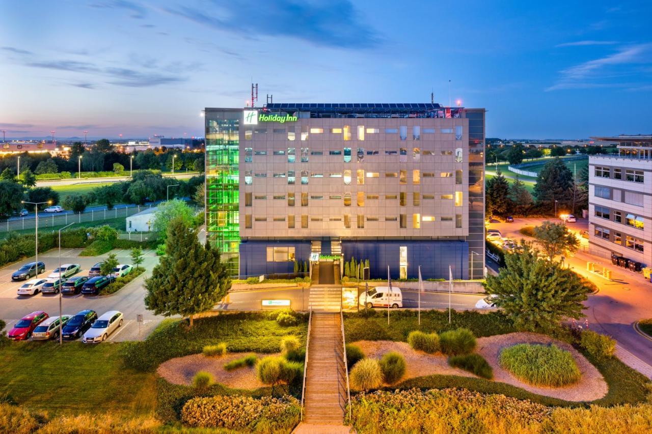 Airport By Ihg Otel 4*