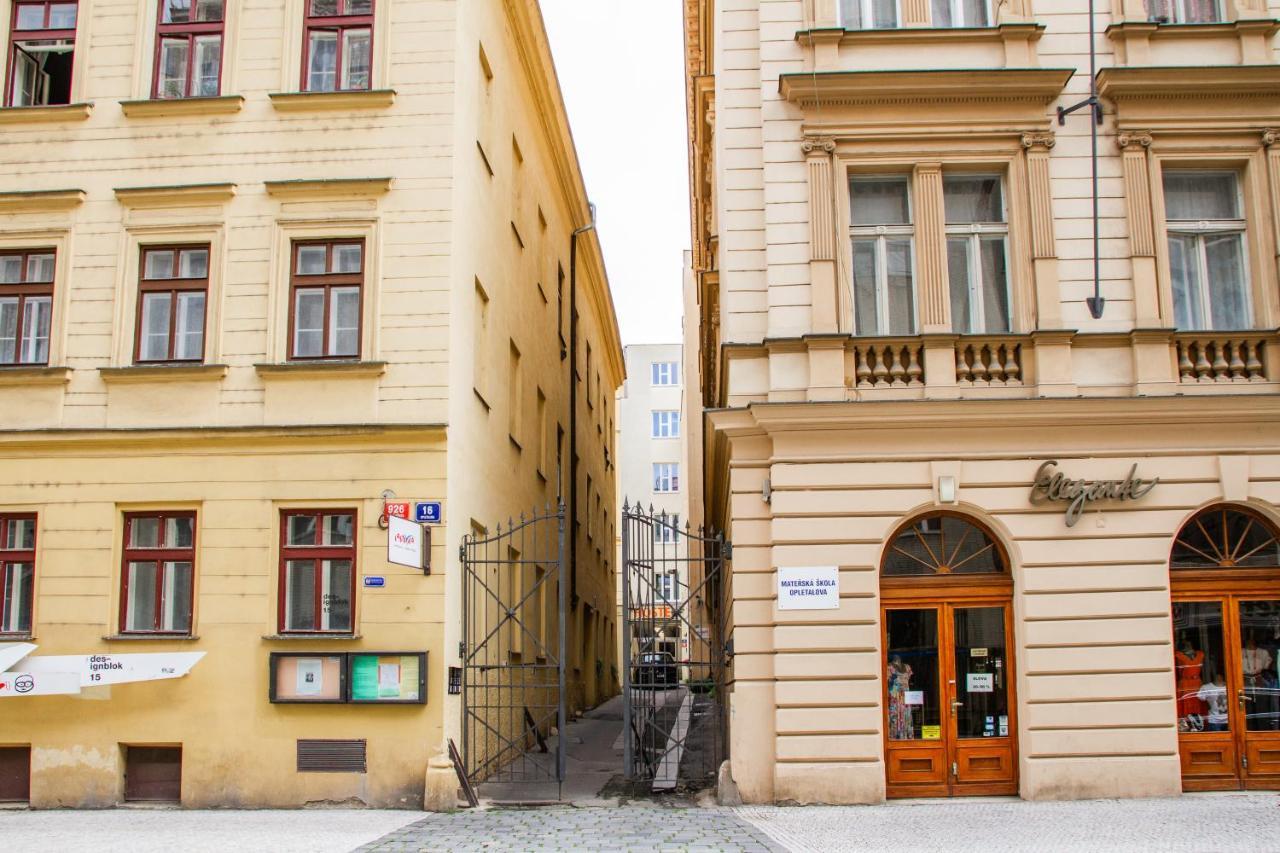 Mandarinka * Prague
