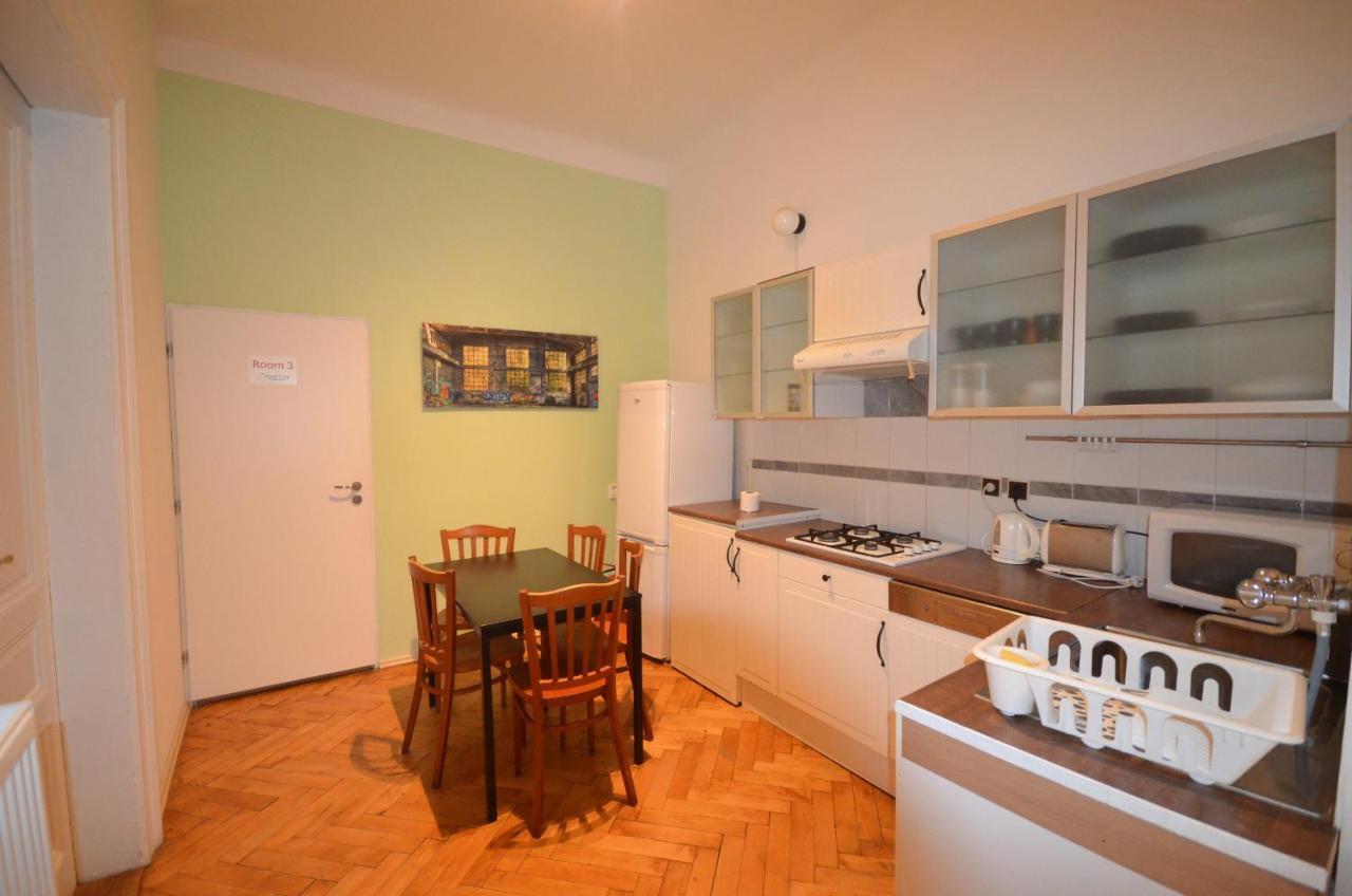 Travel&joy Backpackers Albergue *