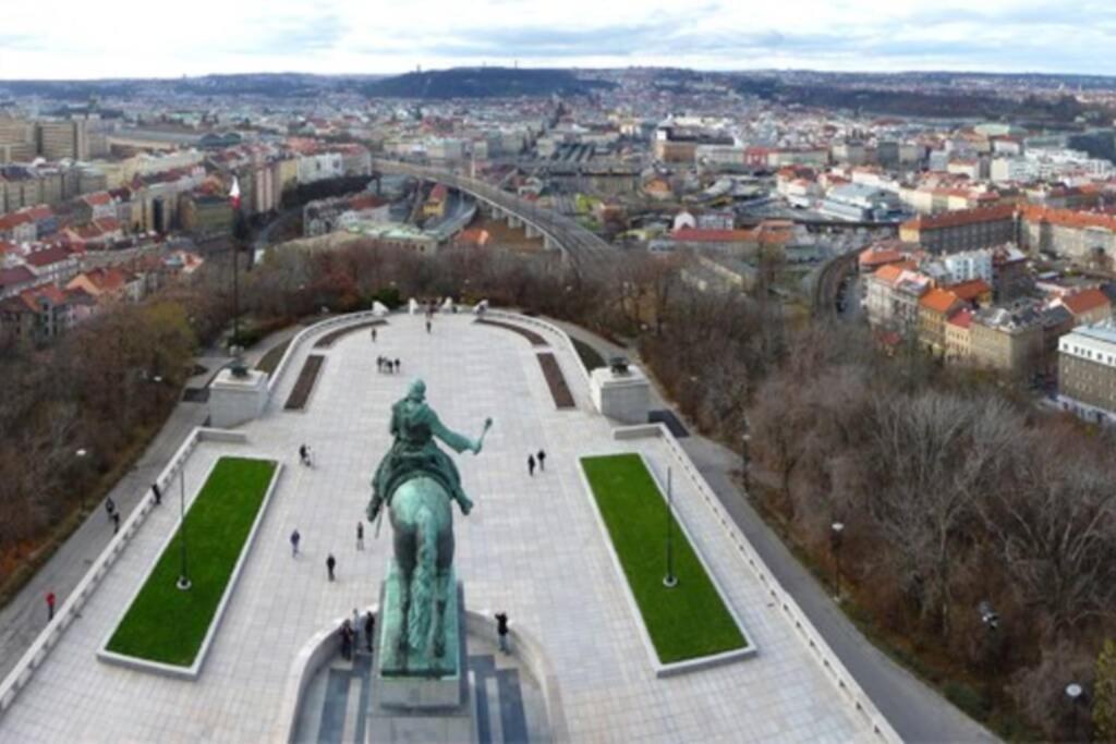 Apartment In 3 Prague