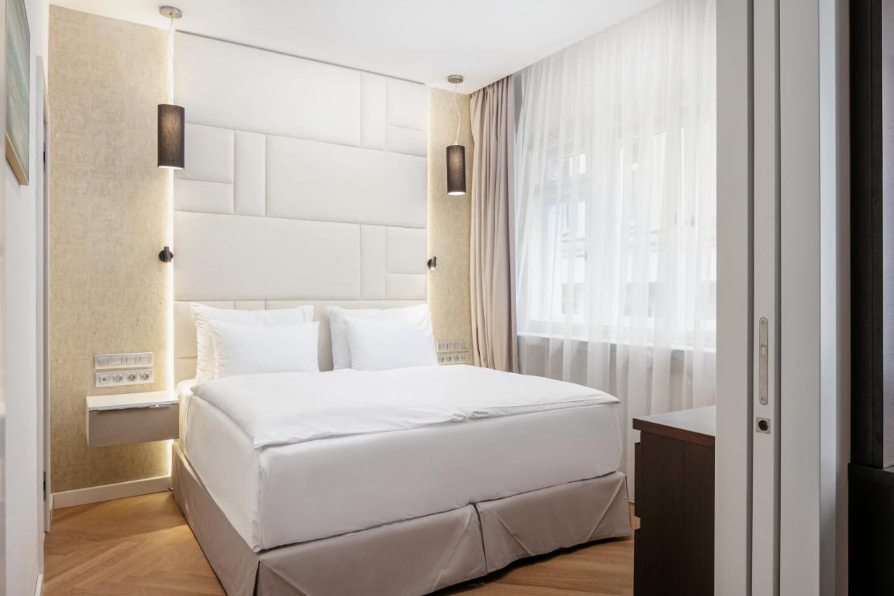 Rybna Old Town Apartment
