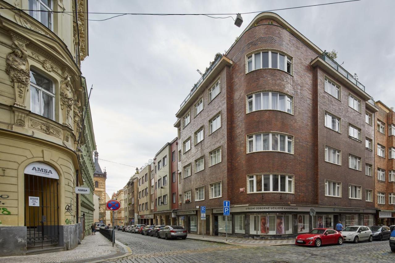 Days - Modern W Retro Elements - New Town * Prague