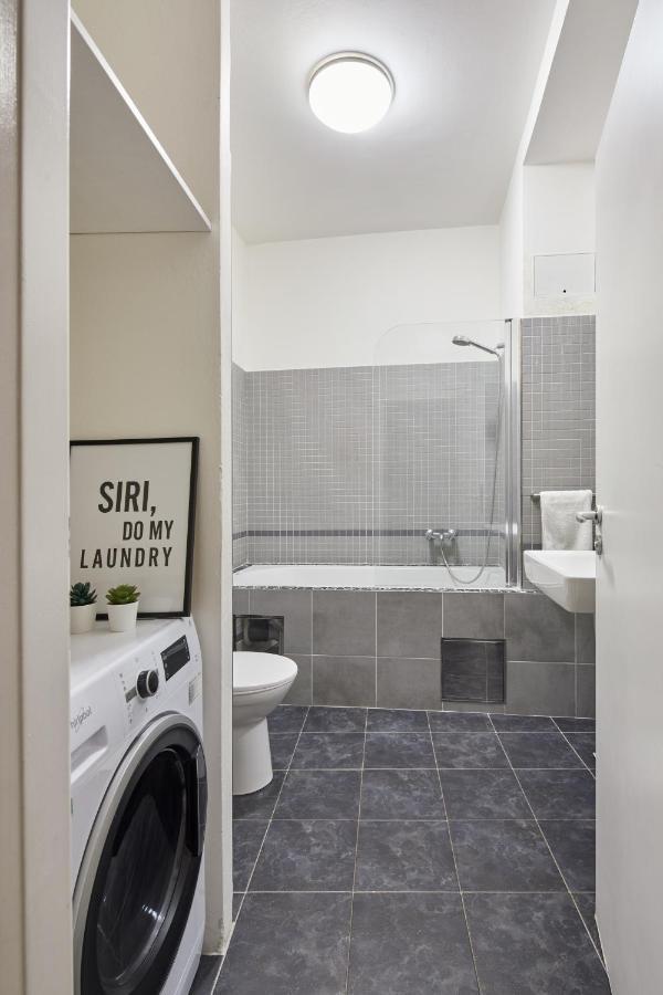 Days - Modern W Retro Elements - New Town Prague