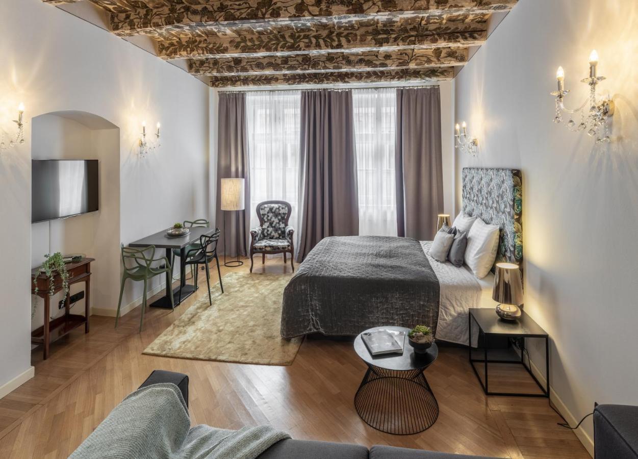 Chateau 9 By Adrez * Praga