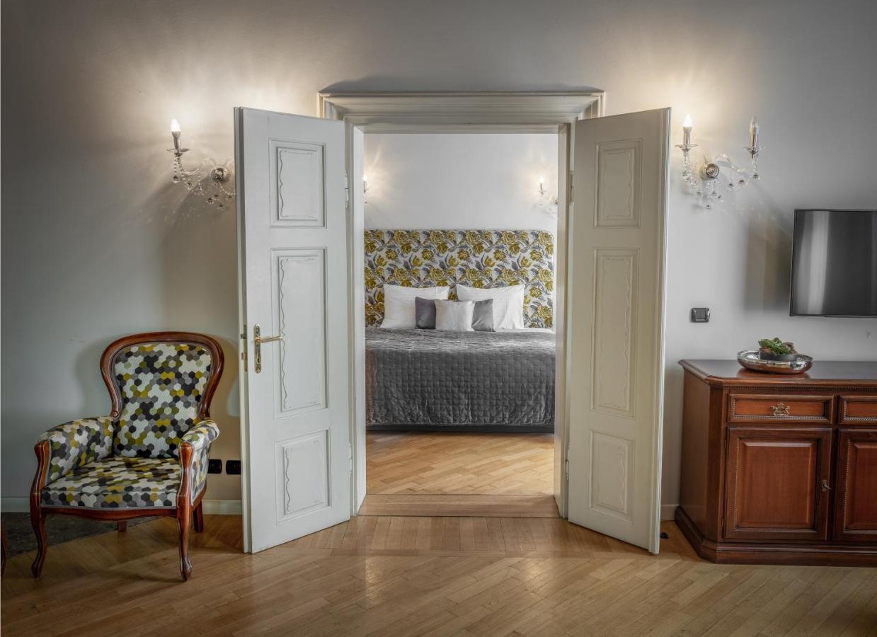 Chateau 9 By Adrez Apartamento Praga