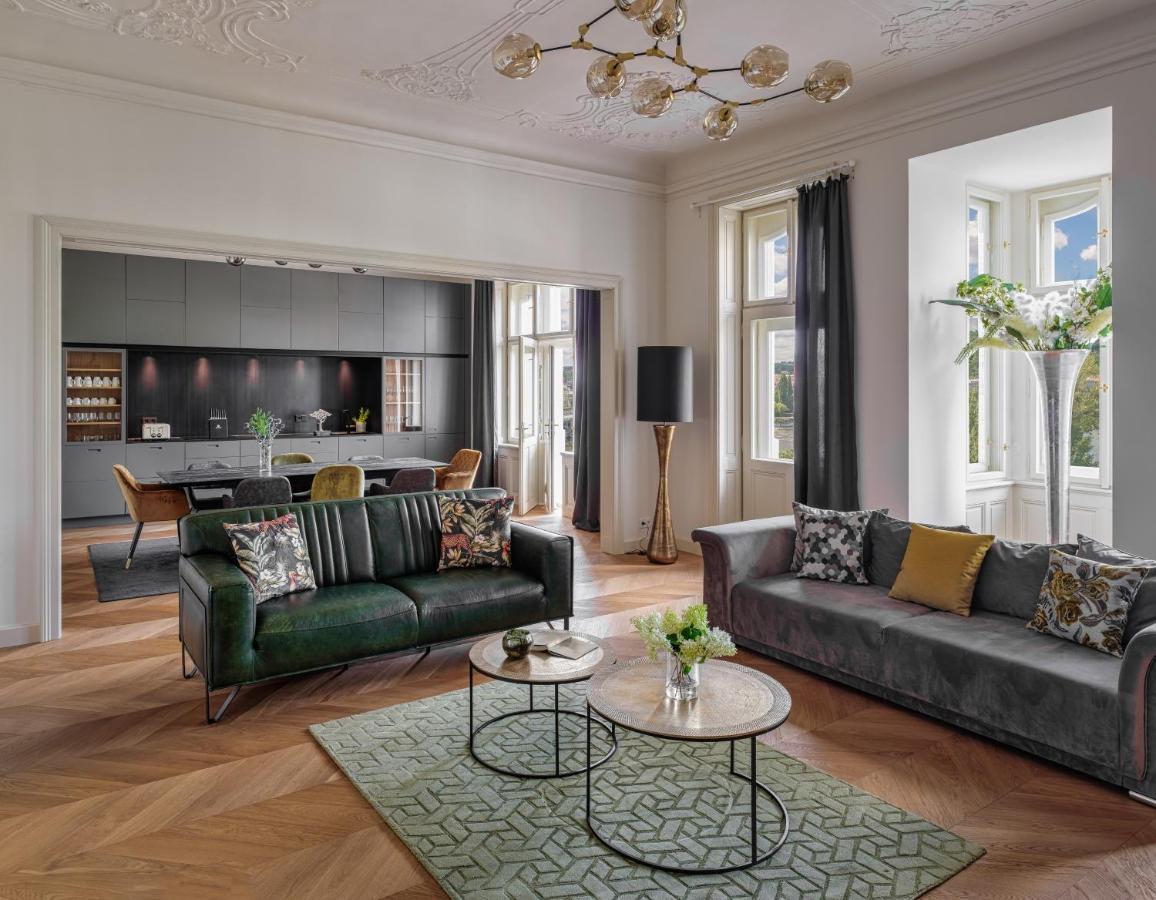 Mn6 Luxury By Adrez Prague